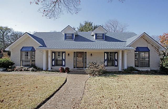 1st image of 6 Patterson Dr