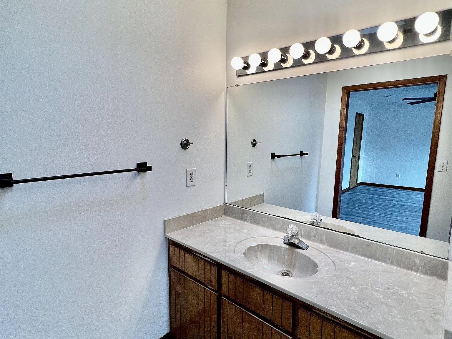 413 Primrose Circle - 1 — Photo 4