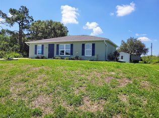 9012 Largo Cir, Labelle, FL 33935
