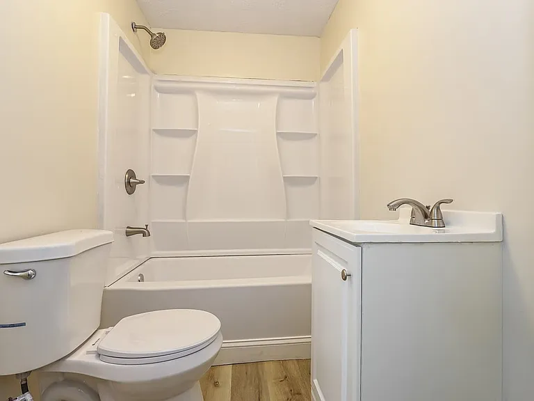 1312 Vernon Pl #A — Photo 11