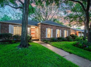 10623 Piping Rock Ln, Houston, TX 77042