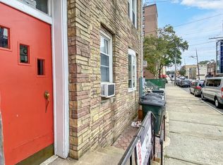139 70th St APT 3, Guttenberg, NJ 07093