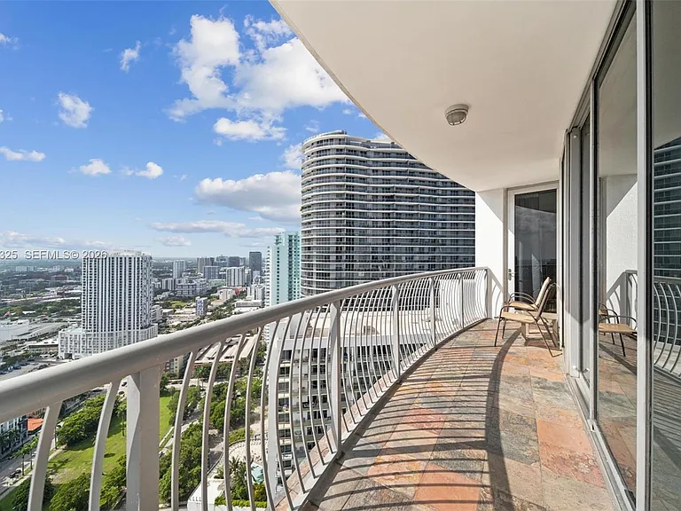 1750 N Bayshore Dr #4315 — Photo 5