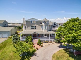 62 Monmouth Pkway, Monmouth Beach, NJ 07750