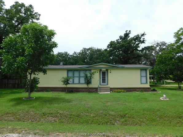 402 Higgs Dr, Bryan, TX 77807