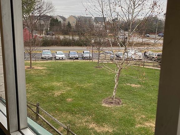 4th image of 4256 Buckman Rd APT 27
