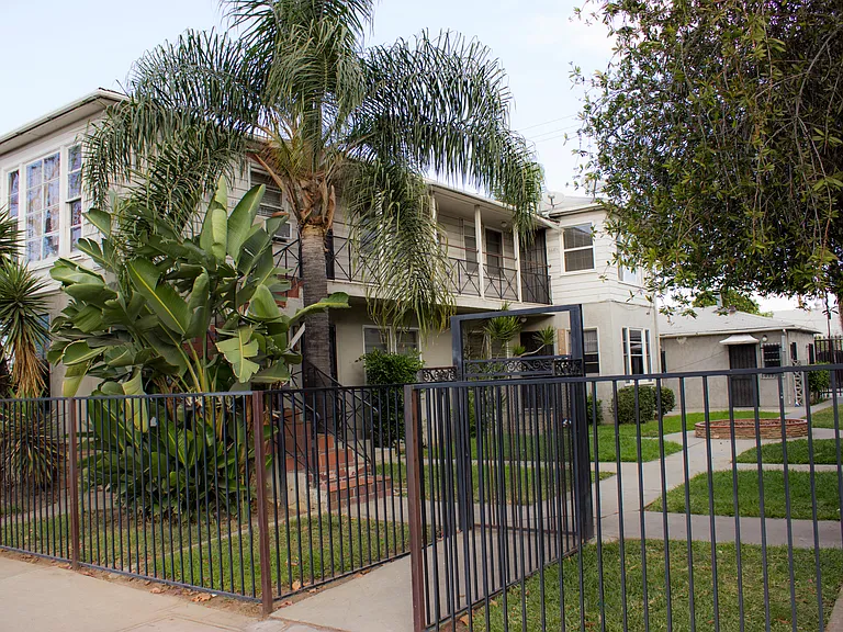 6639 E Olympic Blvd — Photo 4
