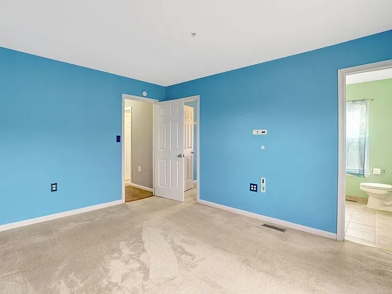 1121 Varney St SE — Photo 37