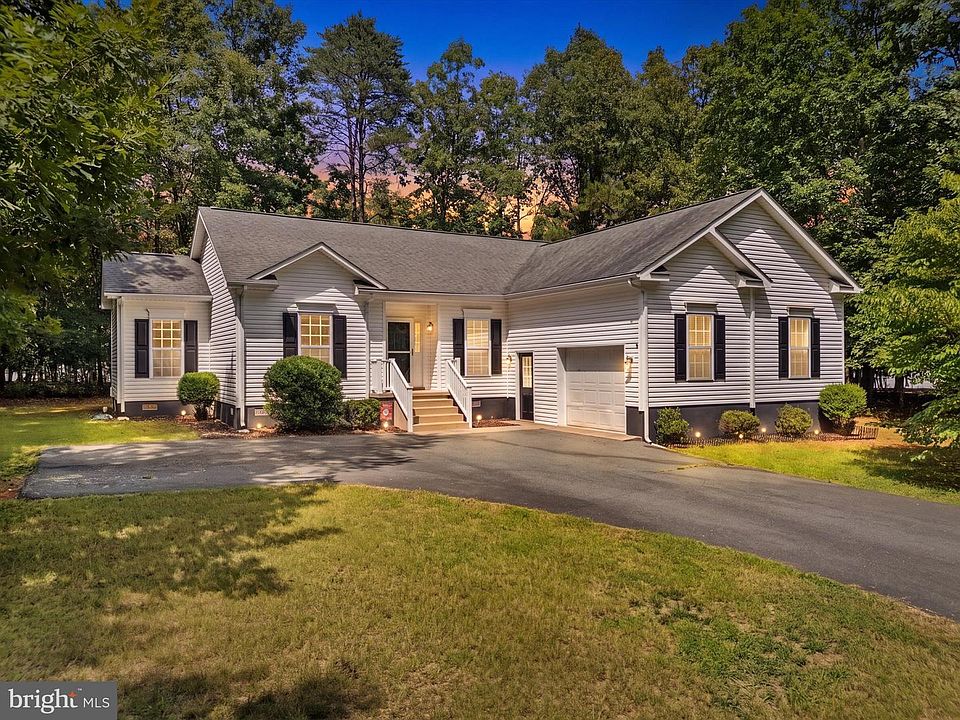 1st image of 178 Pinehurst Dr