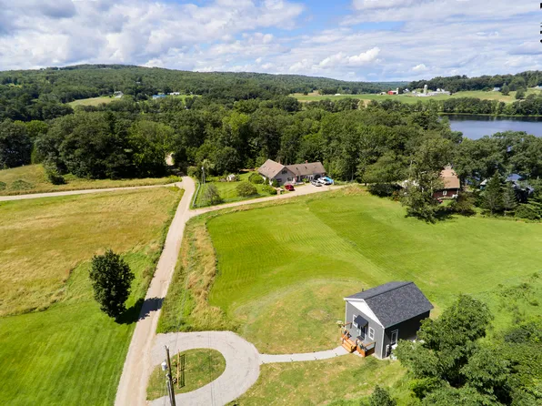 21 Hills Point Road, Union, ME 04862