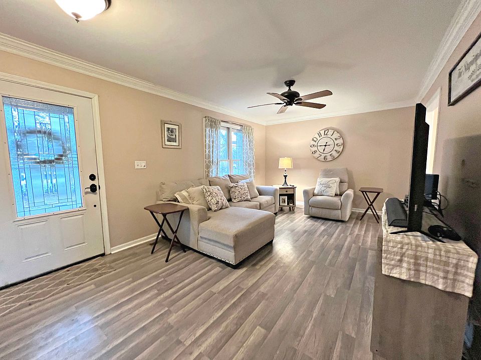 8413 W Sunset Dr, Wonder Lake, IL 60097 Zillow