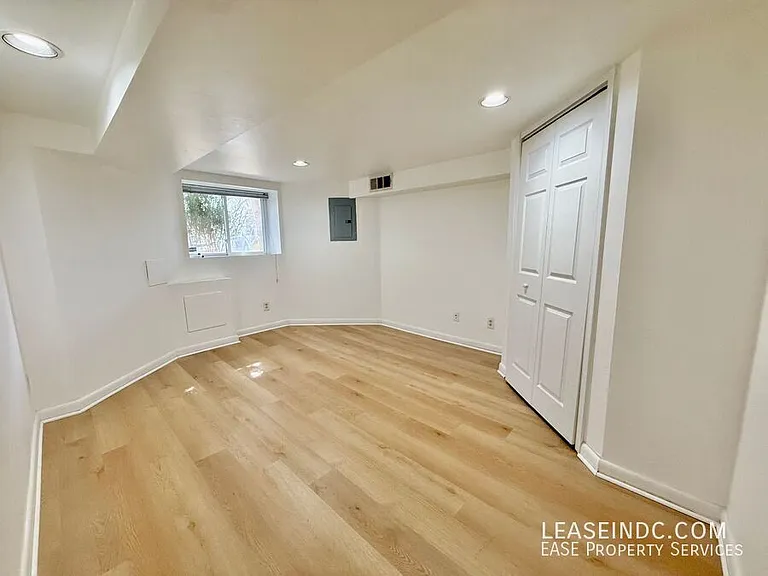 29 T St NW #B — Photo 7
