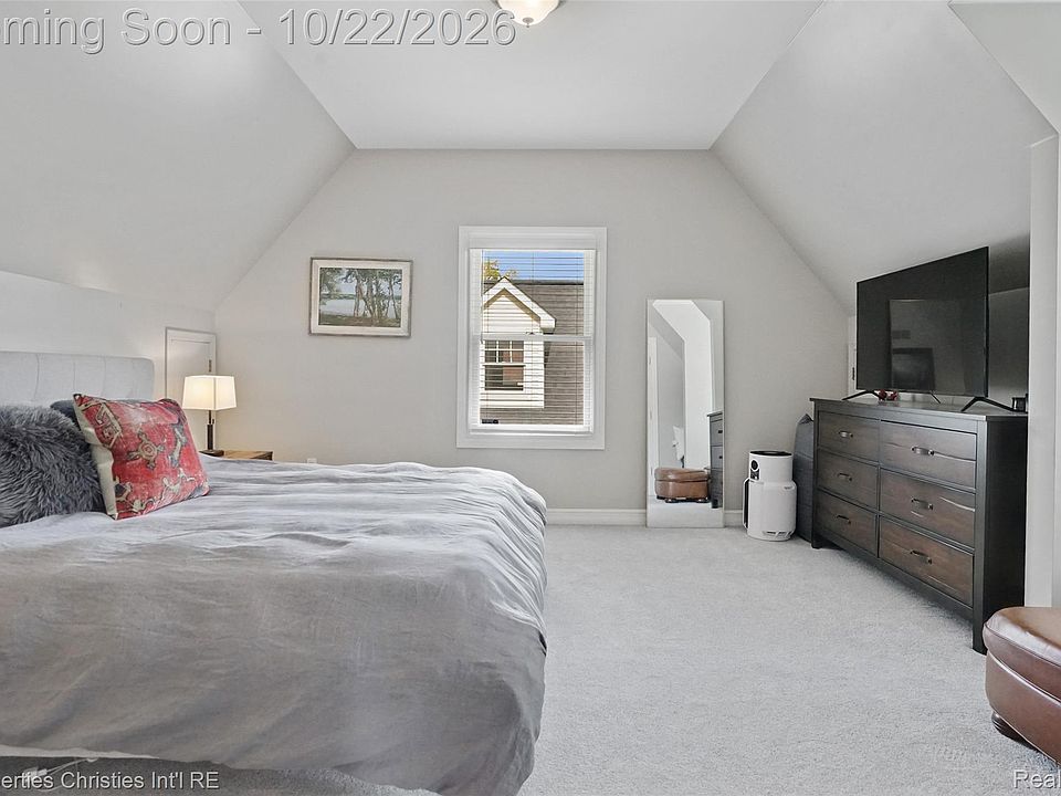 1999 Cole Ave, photo 28