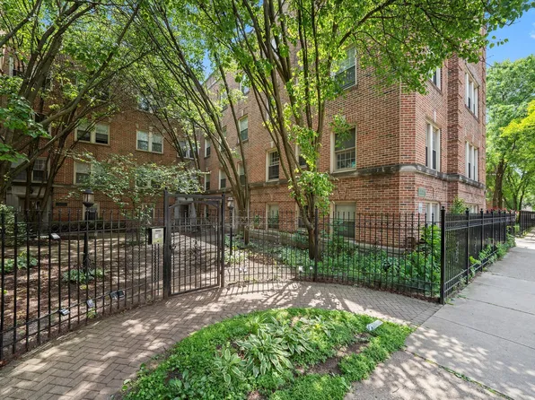 837 E 52nd St APT 3, Chicago, IL 60615