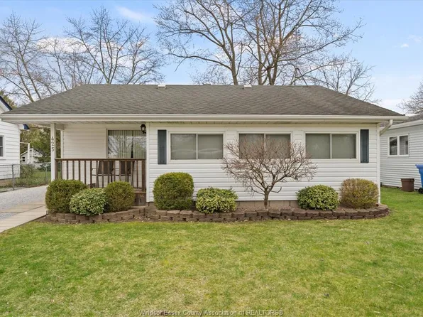 425 King St, Amherstburg, ON N9V 2E4