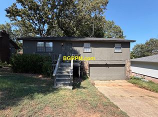 1217 Overview Dr, Jacksonville, AR 72076