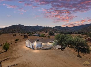 13682 Paradise Valley Rd, Caliente, CA 93518