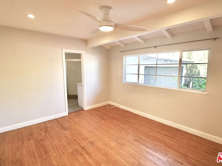 5415 Coldwater Canyon Ave — Photo 26