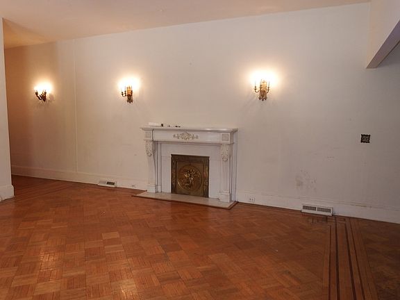 4th image of 31 E 31st St APT 3