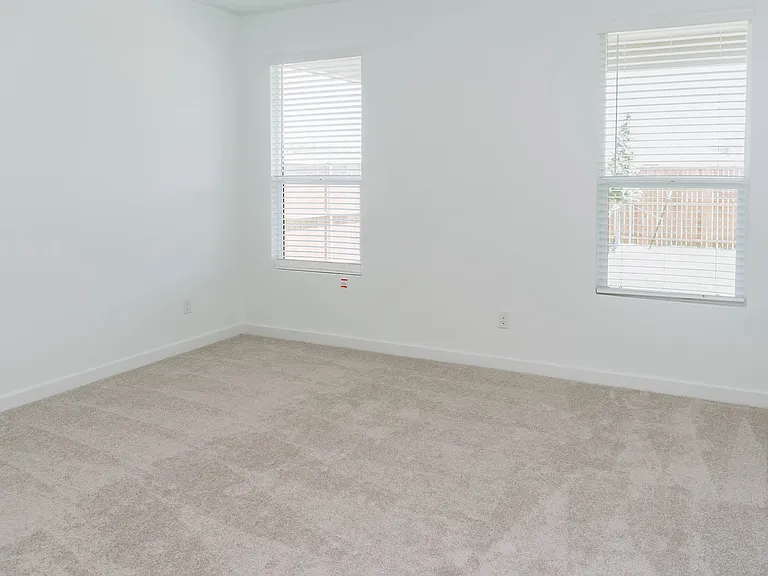2105 Martins Pond Rd — Photo 9