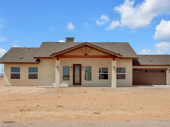 1345 Syrian Desert Dr, Chaparral, NM 88081