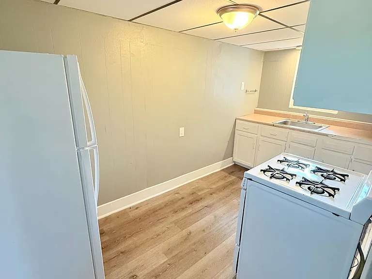 228 E Laurel Ave #3 — Photo 3