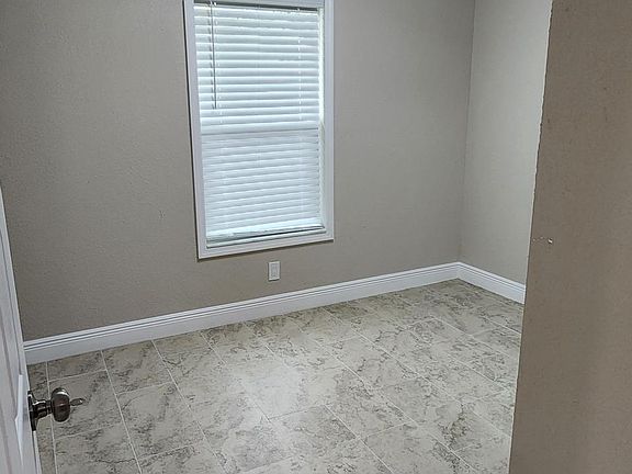 3rd image of 3321 E Atlantic Dr #C