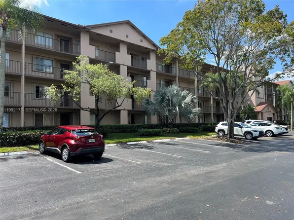12550 SW 15th St APT 106E, Pembroke Pines, FL 33027