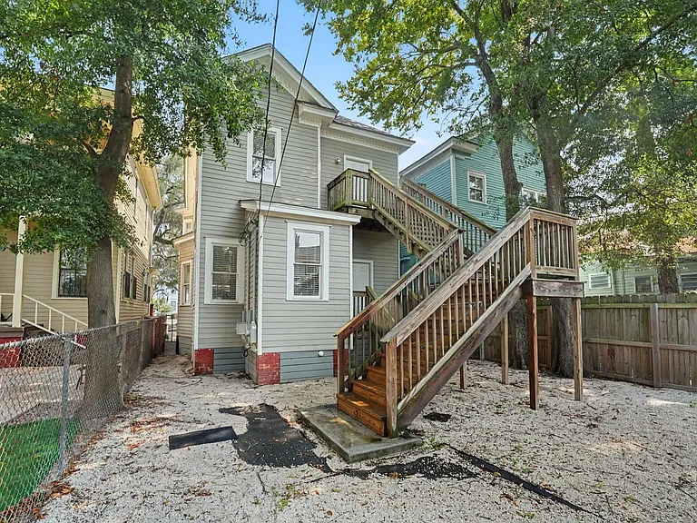 311 W 39th St — Photo 27