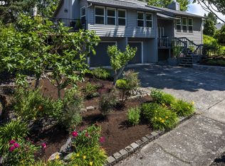 2710 NE 157th St, Vancouver, WA 98686