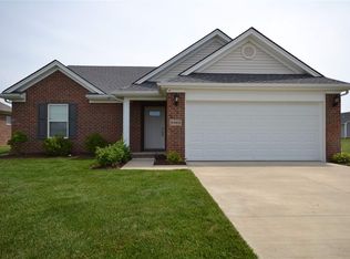 5483 Green Ash Dr, Bowling Green, KY 42101