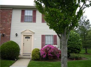 488 Danbury Ln, East Brunswick, NJ 08816