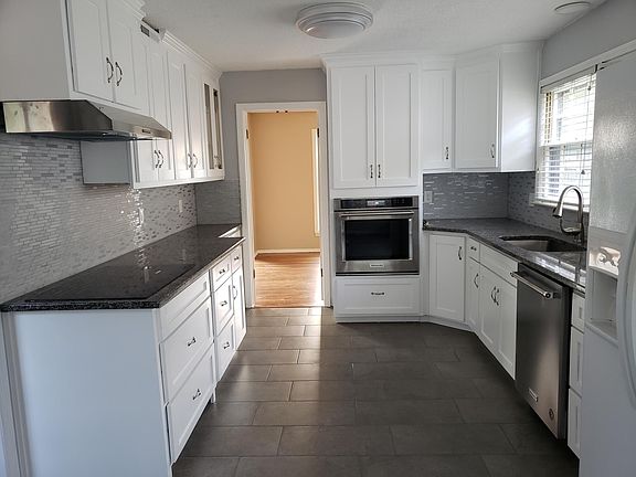 2nd image of 9707 Hardy St