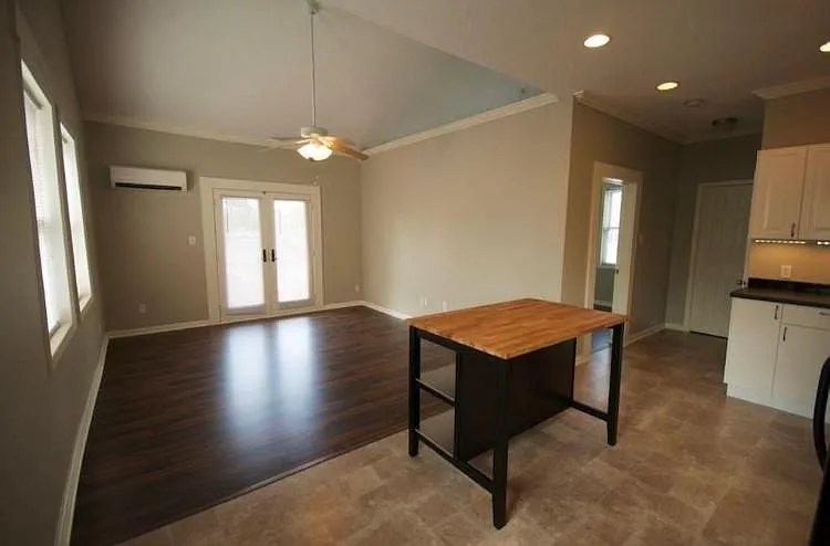 502 Aurora St #2 — Photo 4