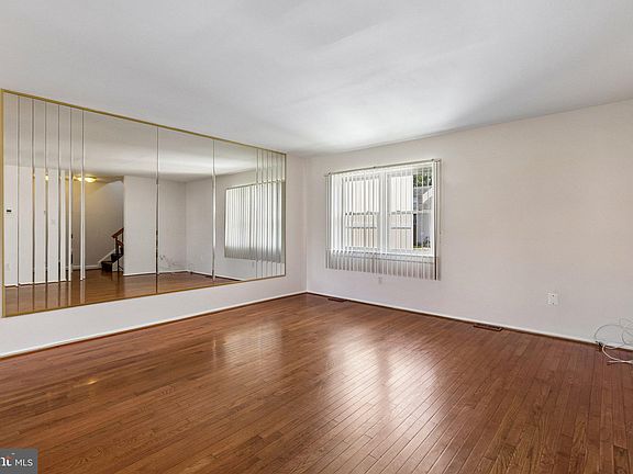 5th image of 6409 Whitwell Ct