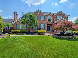 13 Burgundy Dr, Holmdel, NJ 07733