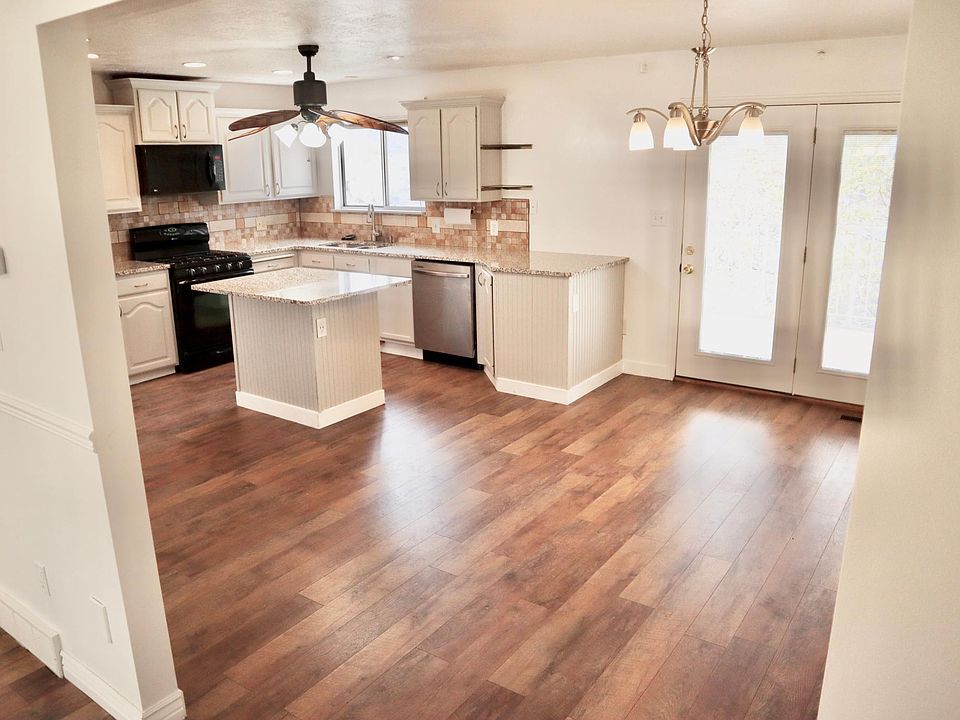 Kitchen and dining room