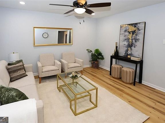 4th image of 1745 Rockbridge Rd NW