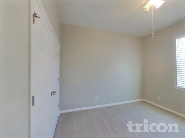 5317 Suncatcher Dr — Photo 11