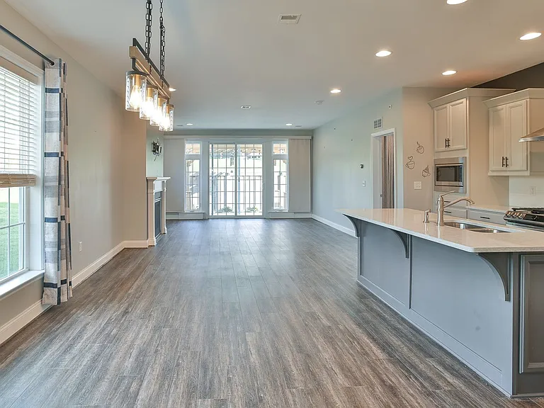 3118 Grove Ct — Photo 10
