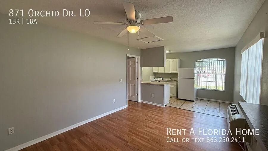 Cozy 1-Bedroom Apartment in Island Club West Water and Electric Included with Limitations! — Photo 2