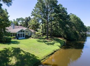 62 Peninsula Dr, Hilton Head Island, SC 29926