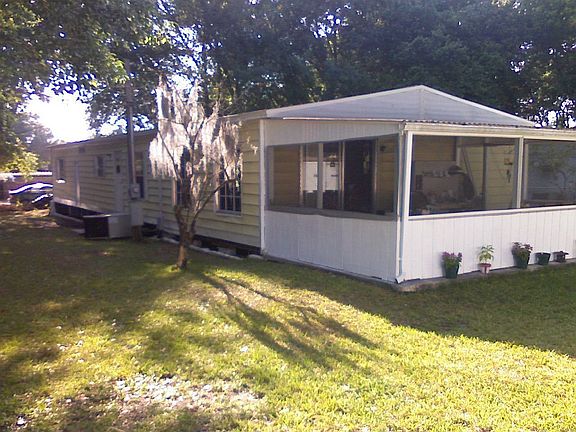 2nd image of 4349 Daisy Ln
