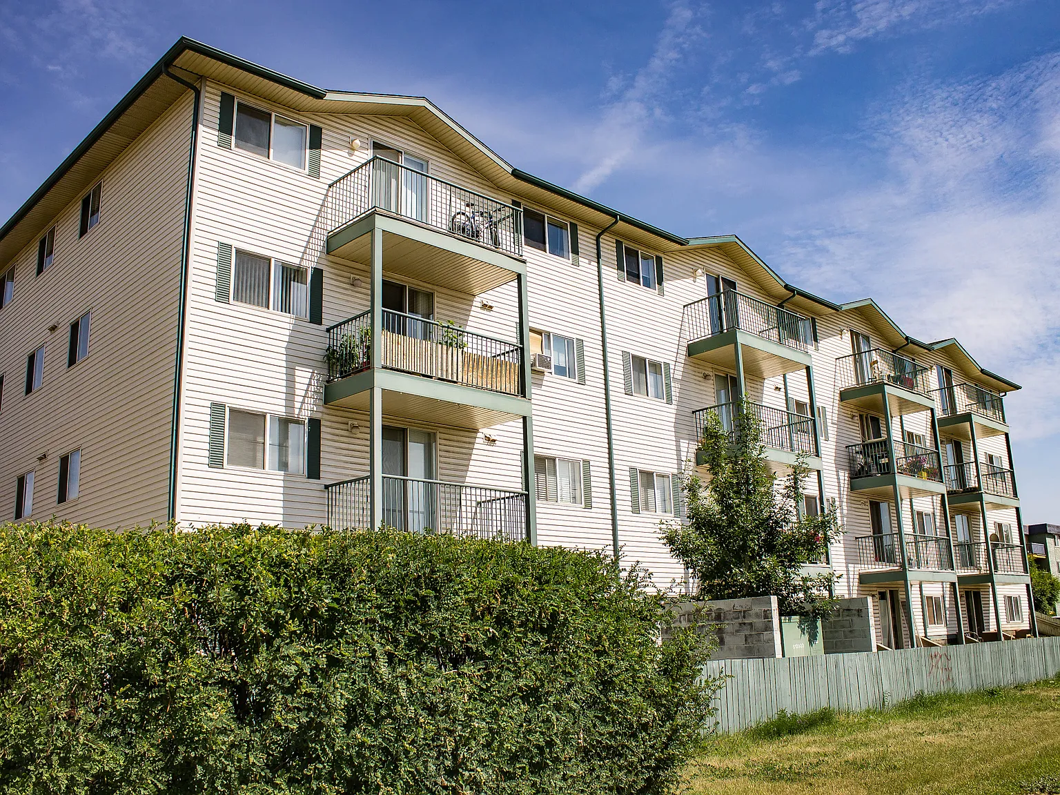 Parkview II Apartments — Photo 2