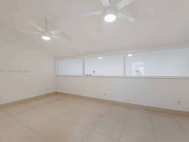 8411 SW 208th Ter — Photo 20