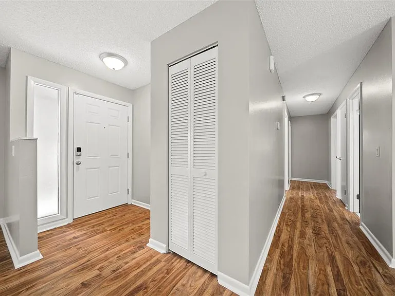 1820 SE 57th Ave — Photo 17