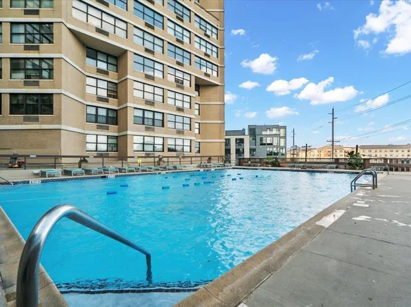 7000 Blvd East image 29 of 32