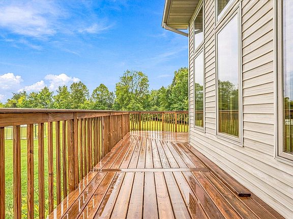 4th image of 33644 Oasis Rd