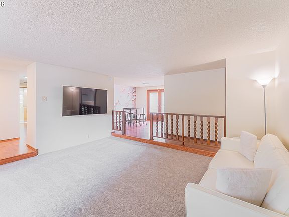 5th image of 2241 Brittany St
