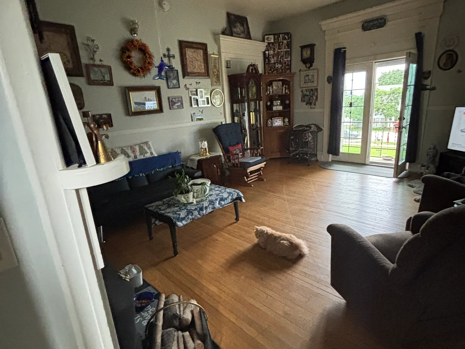 2 bed, 900 sqft, $1,900 — Photo 4